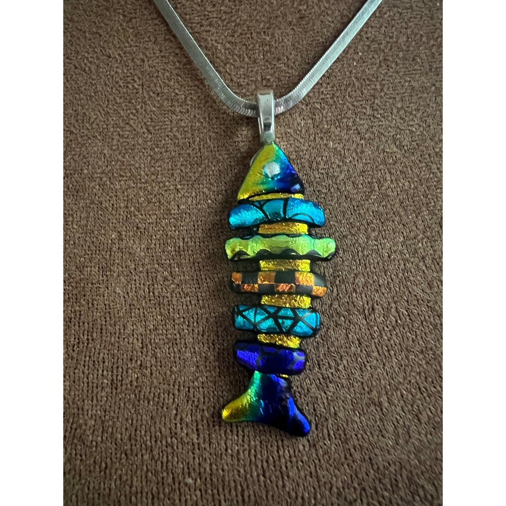 Handcrafted Dichroic Glass Fish Pendant Necklace Silver Tone Chain 19"